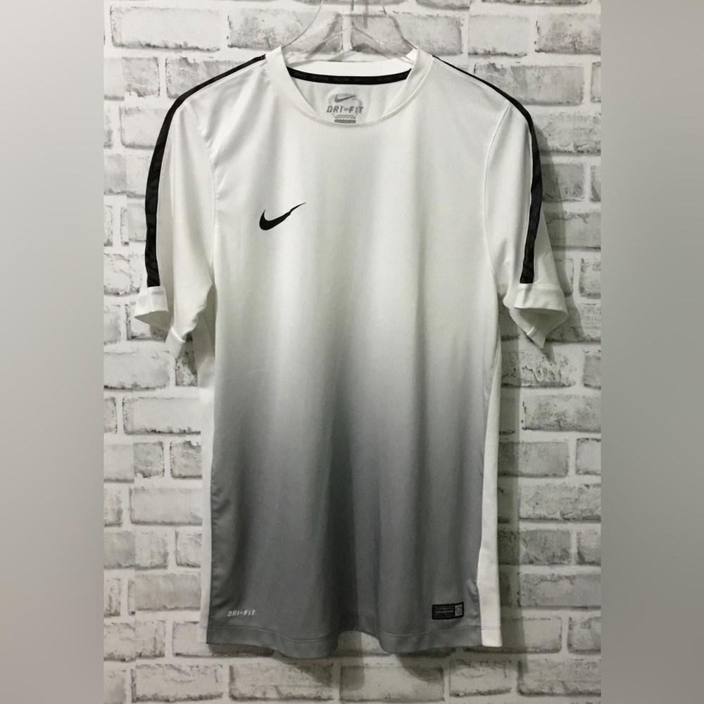 Nike Men’s White to Gray Gradient Dri-FIT Short Sleeve Shirt Size L - M313
